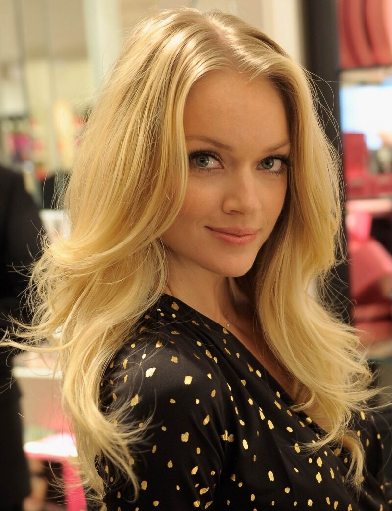 Lindsay Ellingson -11/84 -5'11''- 33-24-34''-32A-Bra -121lbs - 8-Shoe, "Victoria Secret" Babe, So Sweet Cunnilingus! -Yum! Yum! picture