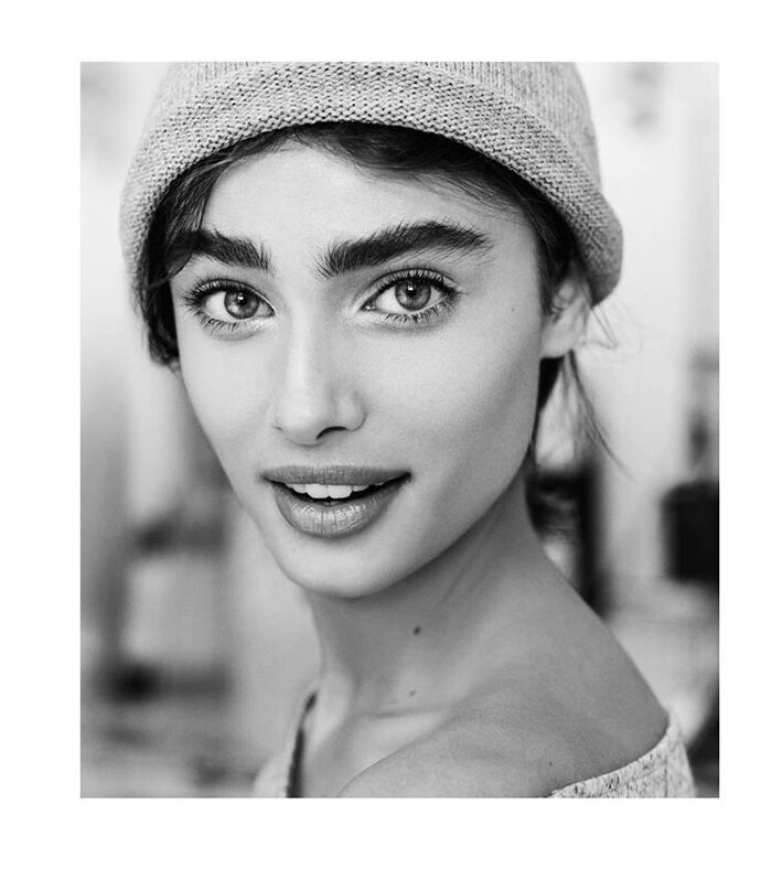 Model, Taylor Marie Hill is super-cute, eyebrows 'n' all! picture