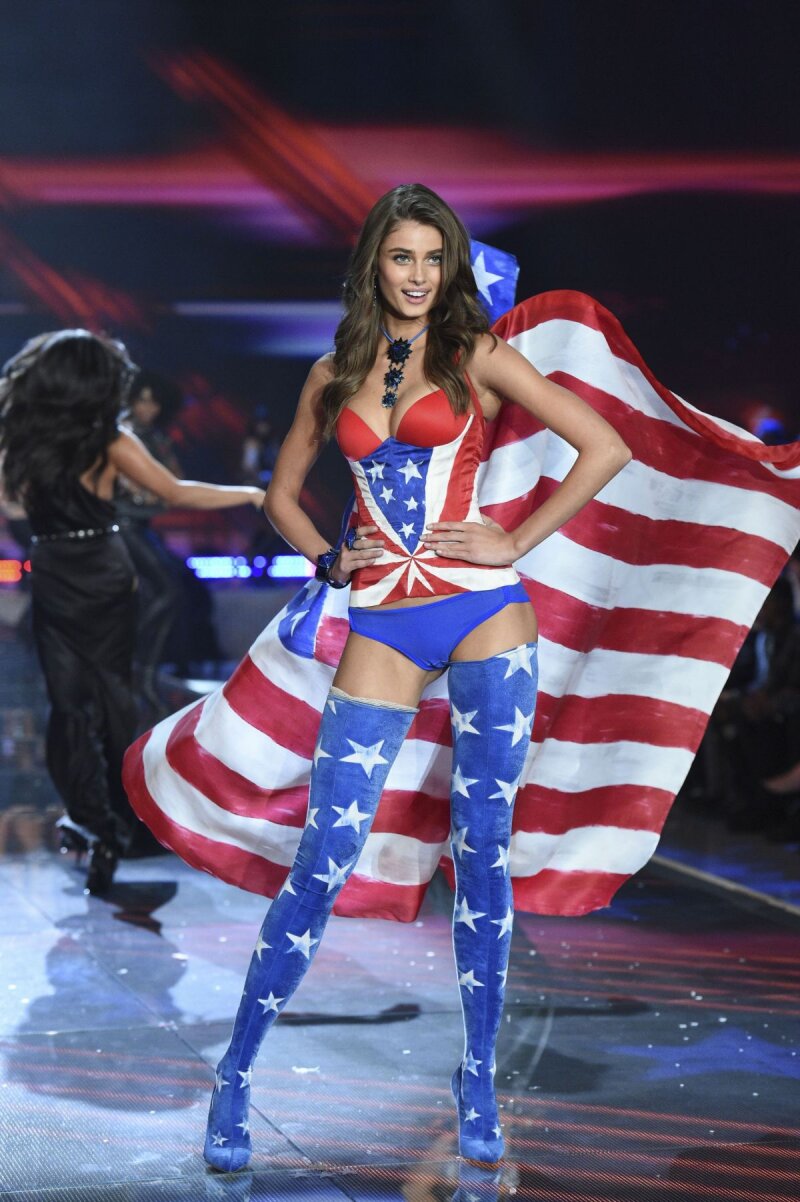 Taylor Marie Hill picture