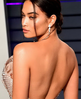 Shanina Shaik nip slip upskirt at the 2019 Vanity Fair Oscar Party HQ picture