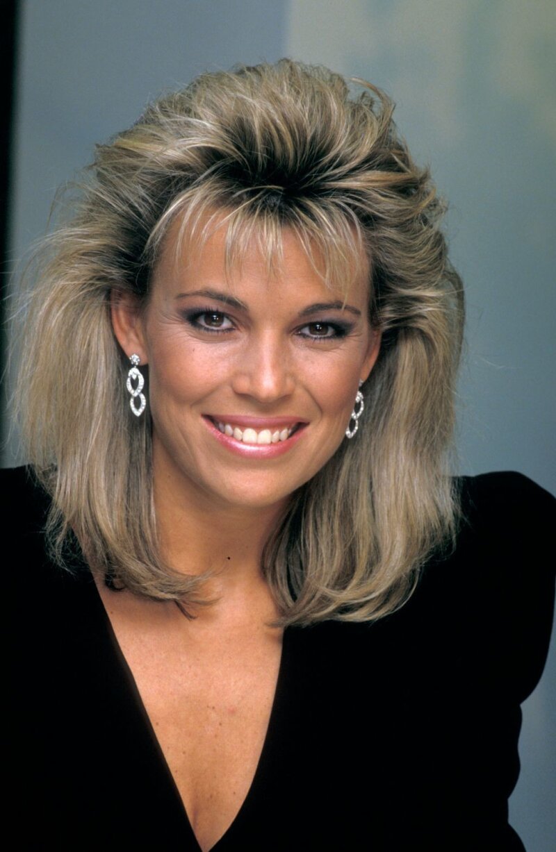 Sexy Vanna White!! picture