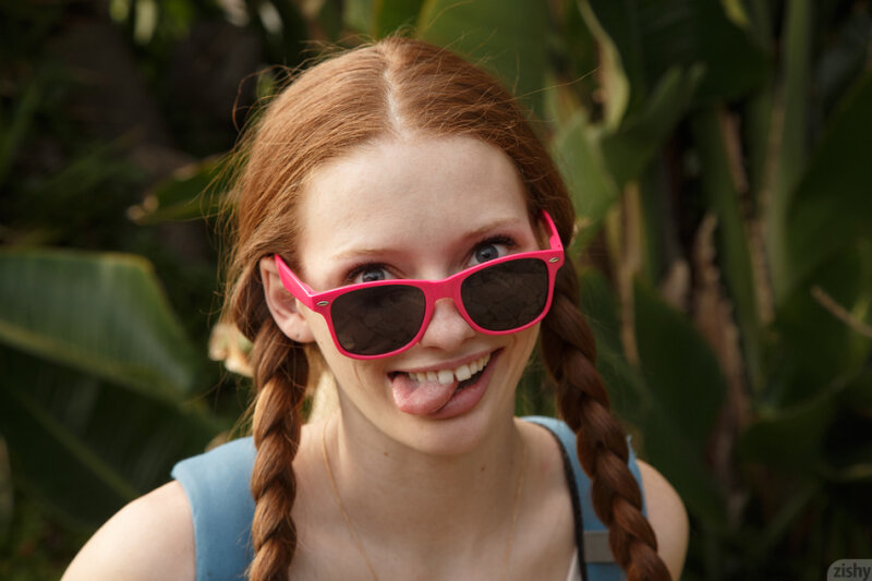 Wendy Patton in sunglasses picture