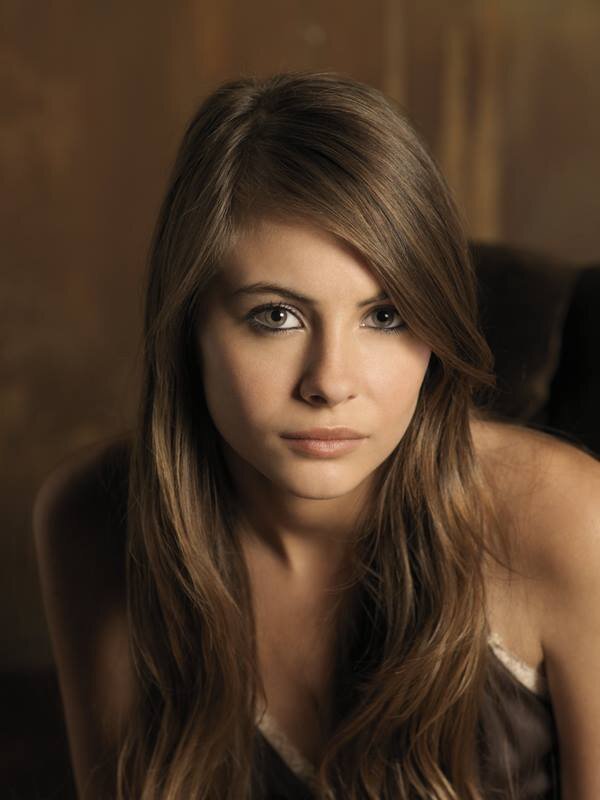 Willa Holland picture