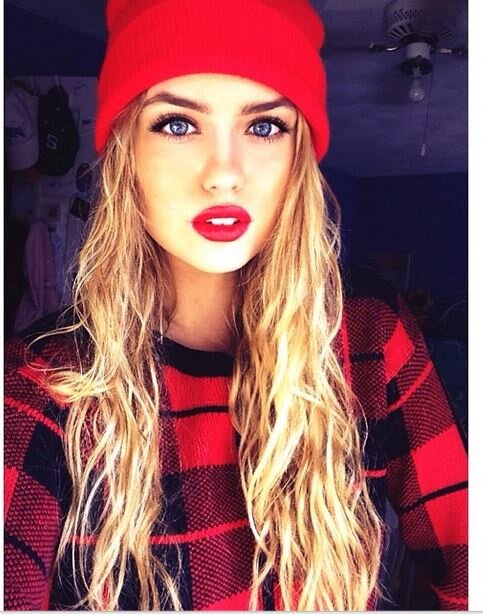 alexandria morgan winter look picture