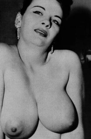 Yvonne De Carlo picture