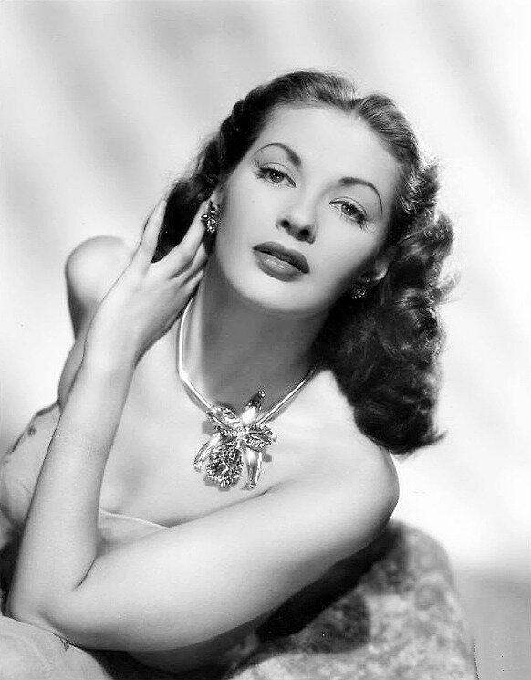 Yvonne De Carlo, 1946 picture