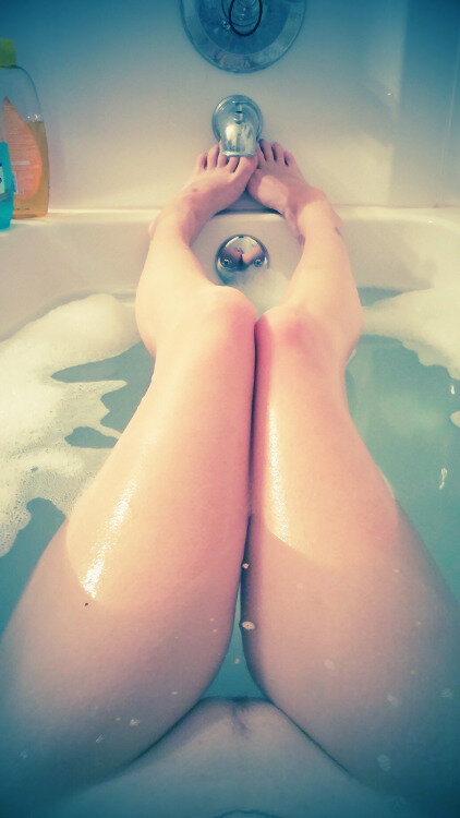 Her POV in the Bathtub picture