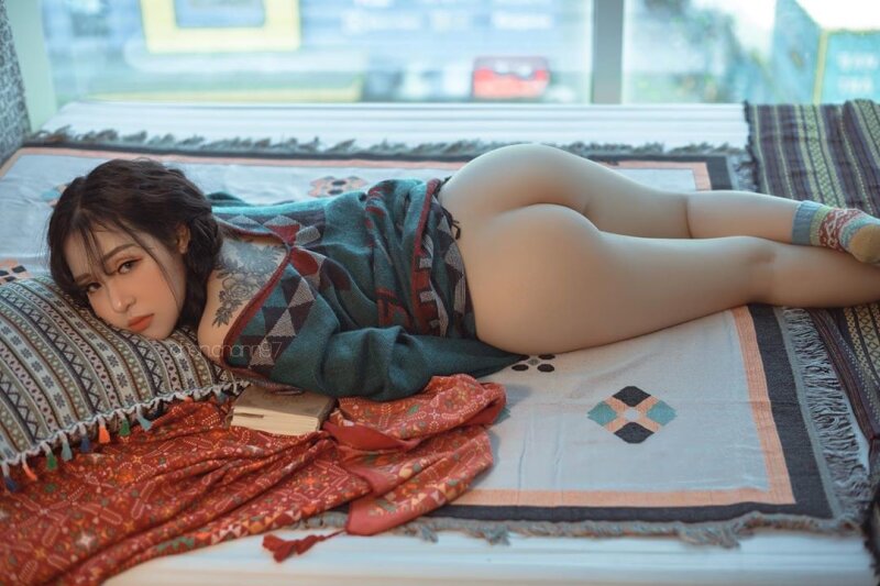 plsは私に休憩をさせてください。ノンストップで4時間以上です。私はママではありません。私のお尻が燃えています picture