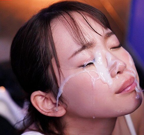 güzel yüze güzelce püskürtülür picture