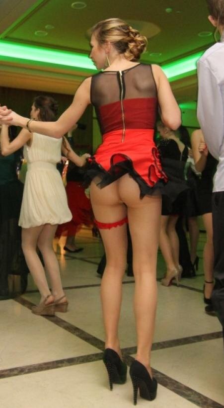 Nice ass dancing on college party picture