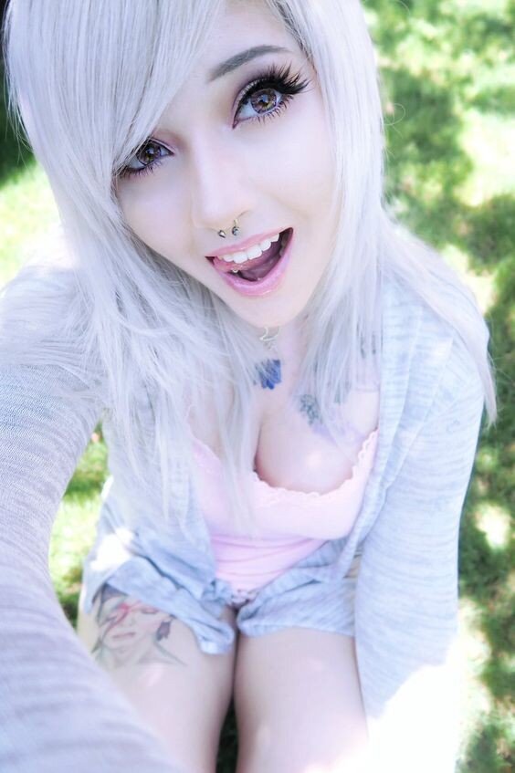 Leda Muir picture