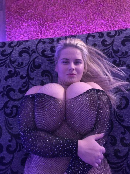 BBW Blonde picture