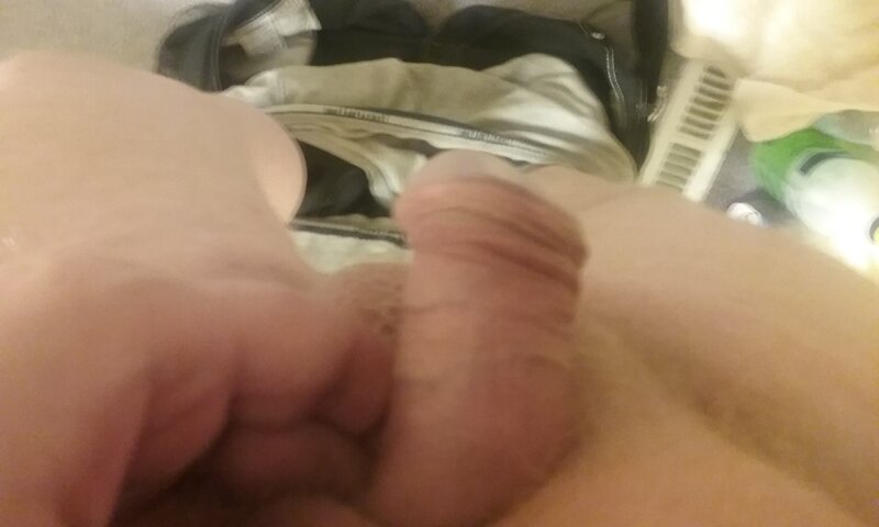 Hello i need tight hot wet pussy, tits and asshole as many as I can lay. picture