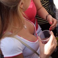  Blonde Cleavage Downblouse  pics