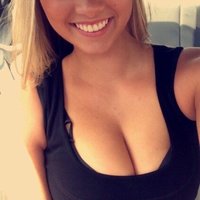  Big Tits Blonde Cleavage  pics