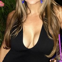  Amateur Big Tits Latina  pics