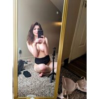  Amateur Big Tits Self Shot  pics