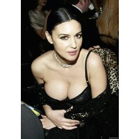  Big Tits Brunette Celebrity  pics