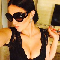  Cleavage French Muse  pics