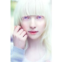  Albino Bangs Pale  pics