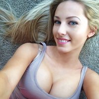  Babes Big Tits Blonde  pics