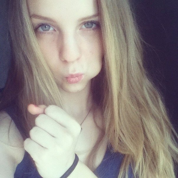 彼女はあなたのペニスの世話をすることができます picture