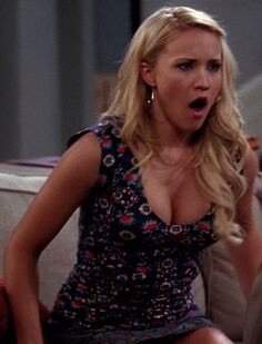 艾米莉·奥斯蒙（Emily Osment） picture