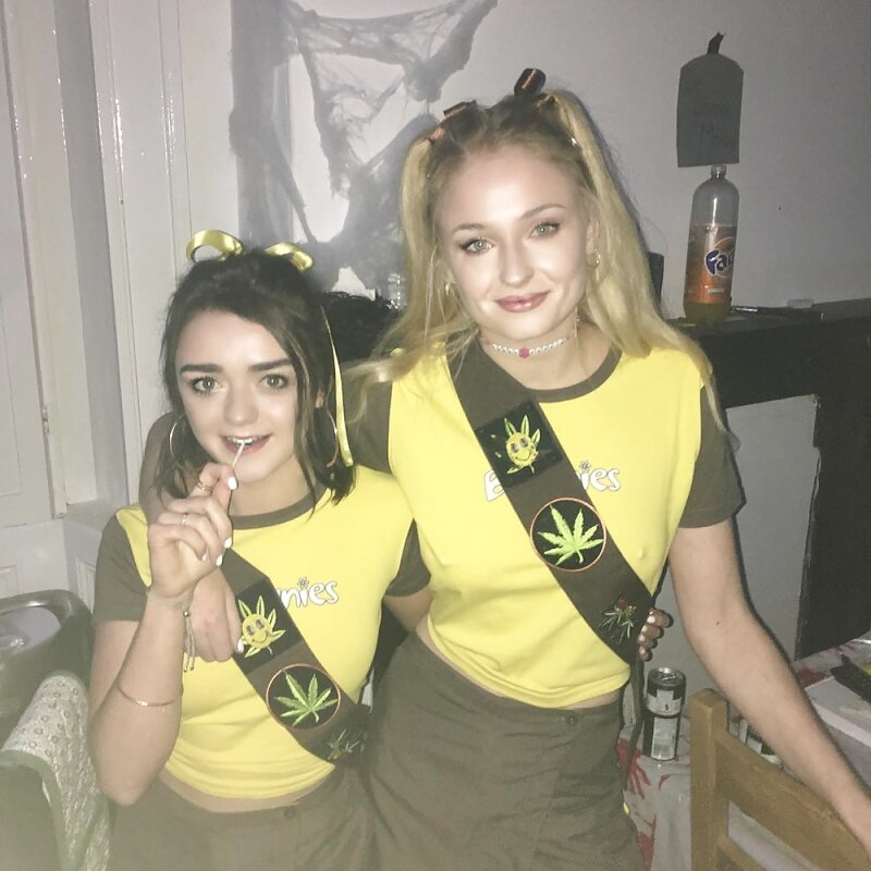 Arya And Sansa 희귀 사진 picture