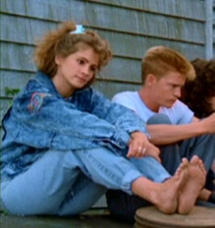 Julia Roberts'ın ayakları picture