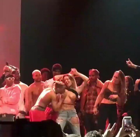 Xxxtentacion吸吮青少年奶 picture