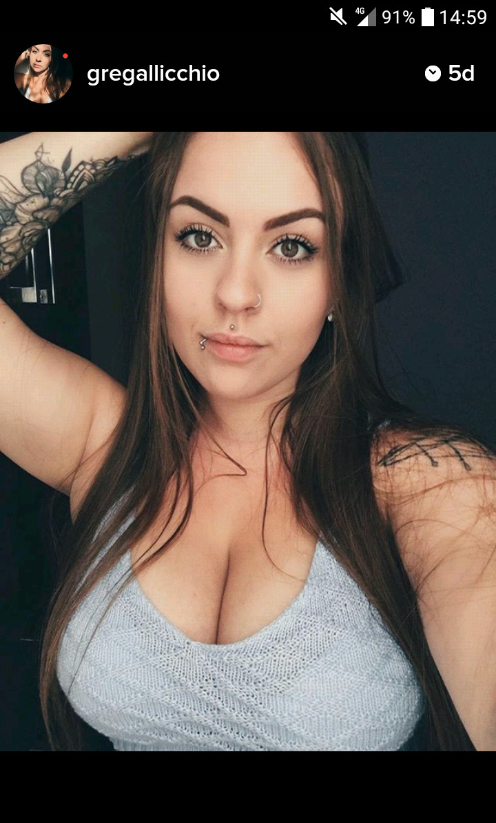 不错的大胸部 picture