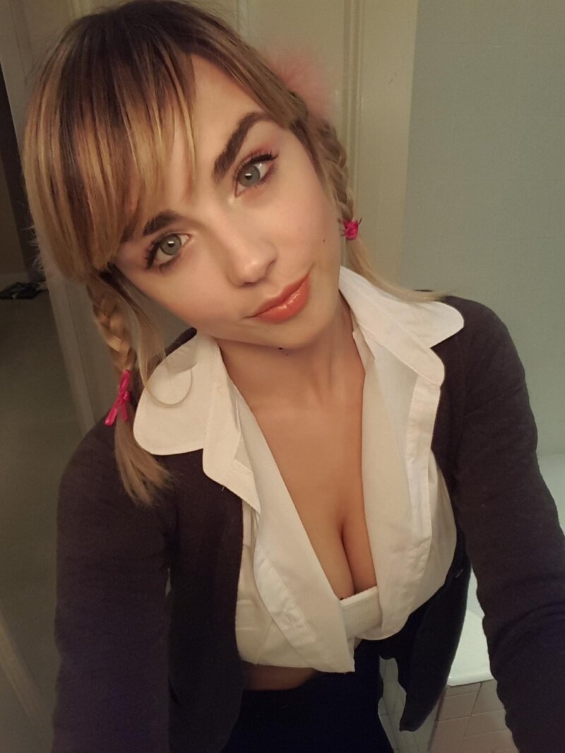 Danielle Sharp picture