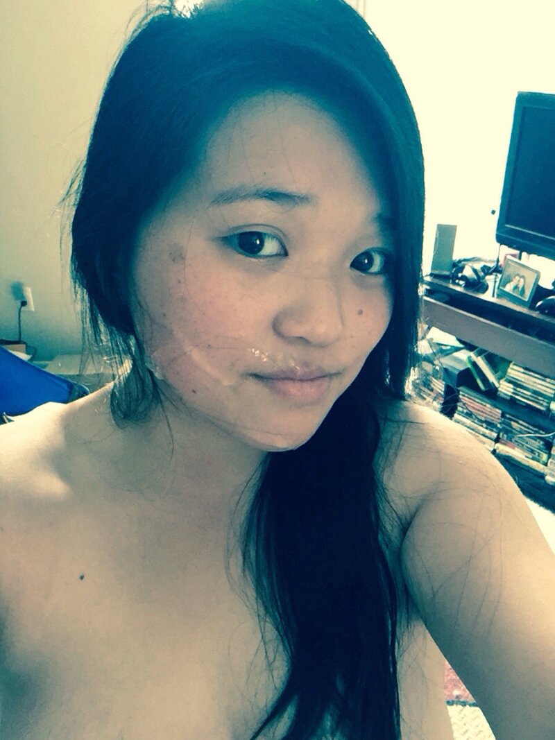 ilk cum selfie picture