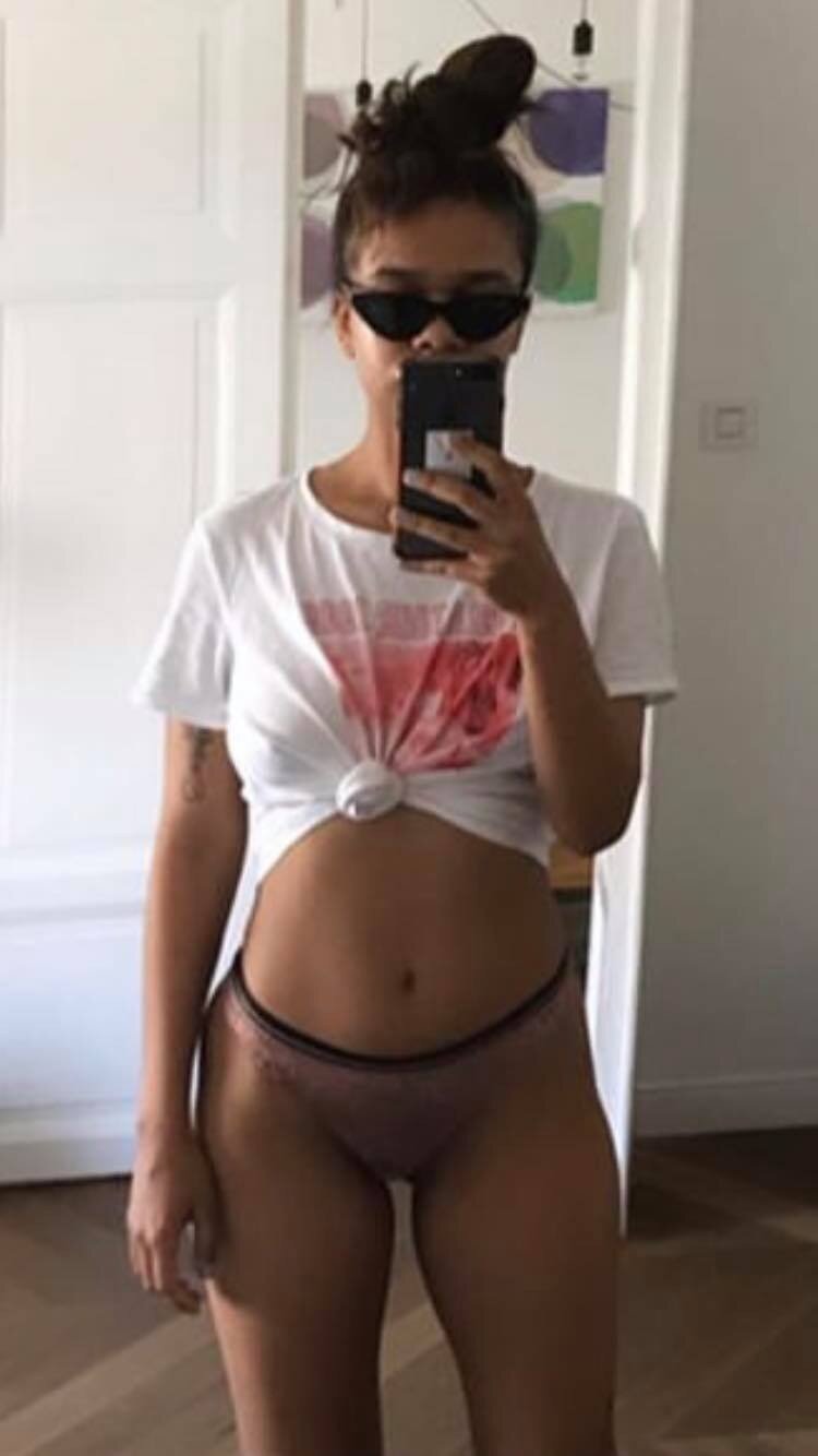 他妈的黑色青少年荡妇 picture
