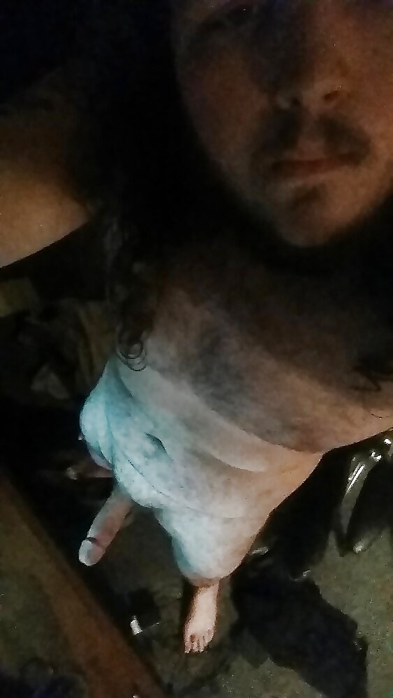 华丽的双性恋在一个惊人的自制selfshot图片 picture