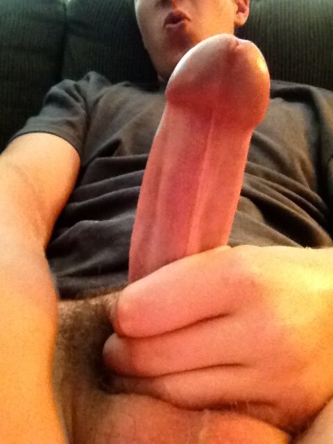 我只是想在我的大鸡巴上喜欢。在xdress23踢我 picture