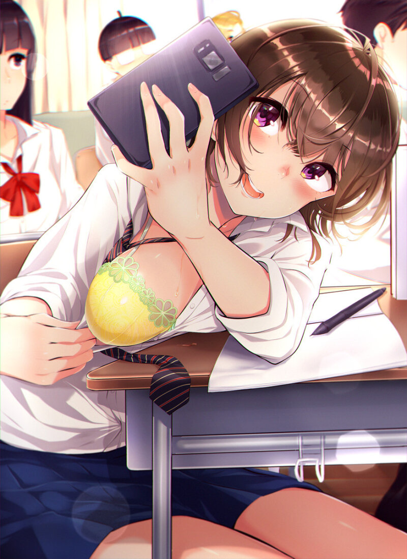 丰满的动漫ecchi picture