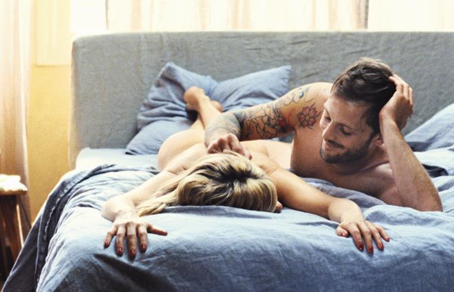 Kullanıcılarımızdan birinin yakın zamanda yaptığı bir sexcapade sunumundan sonra, birkaç vahşi seks pozisyonuna bir uyarı etiketi koymaya karar verdik. picture