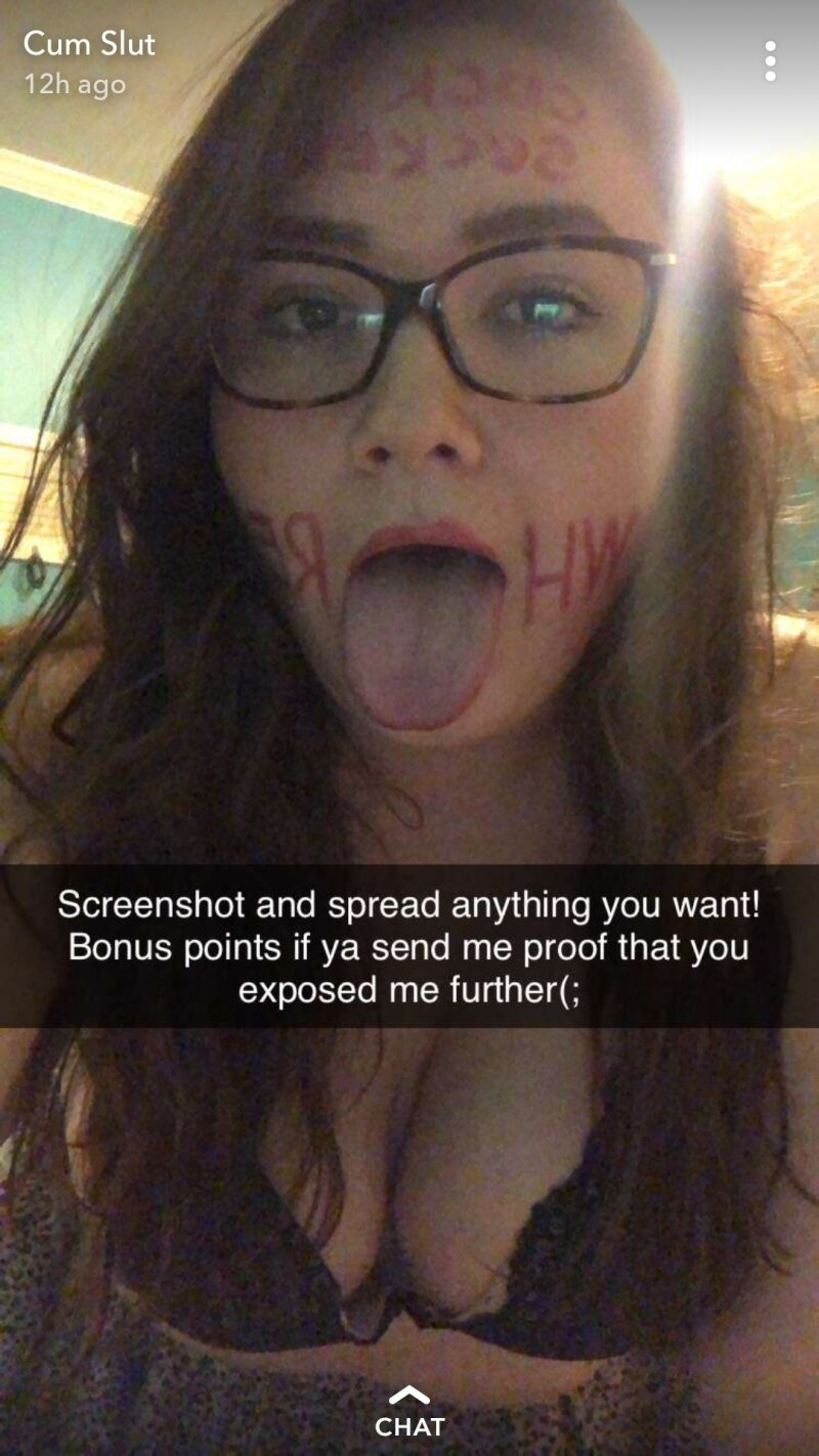 Cumslut onは、世界中のすべてのペニスが彼女とセックスすることを望んでいます picture