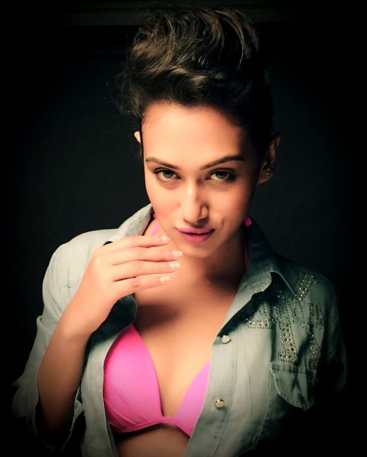 性感的黛比 picture