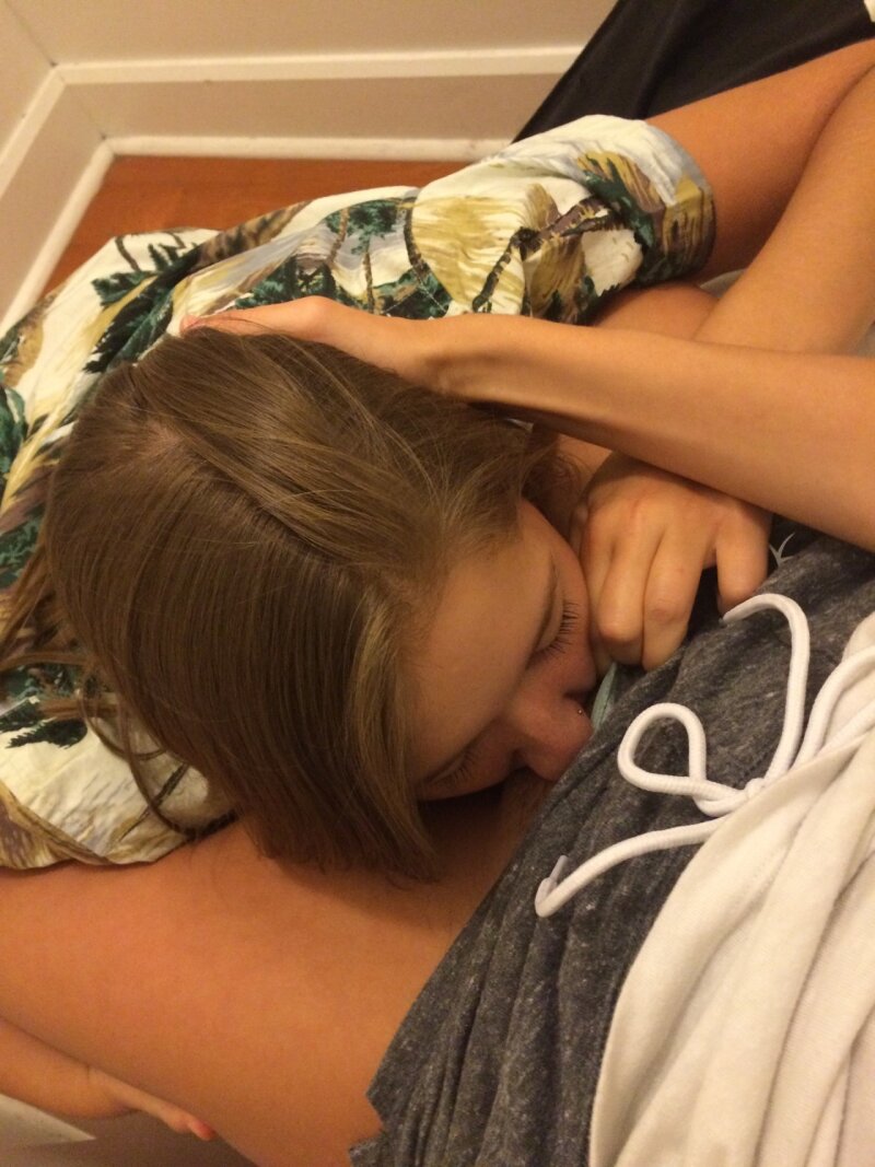 舔猫，拉裤子 picture