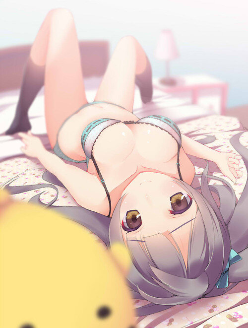 彼女はあなたを待っています picture