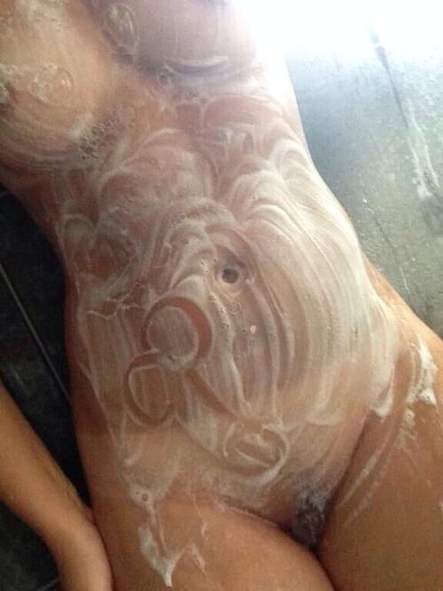 Sabunlu Penis Sanatı picture