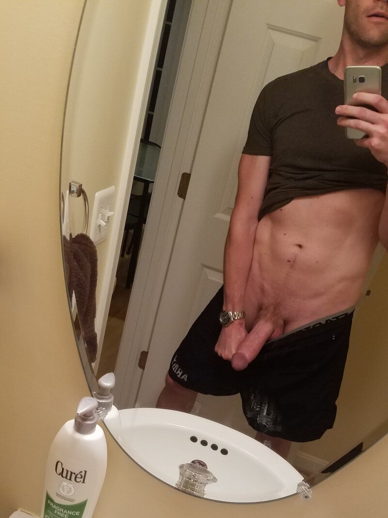 Rod Swift的球杆，自拍短裤羽绒衫 picture