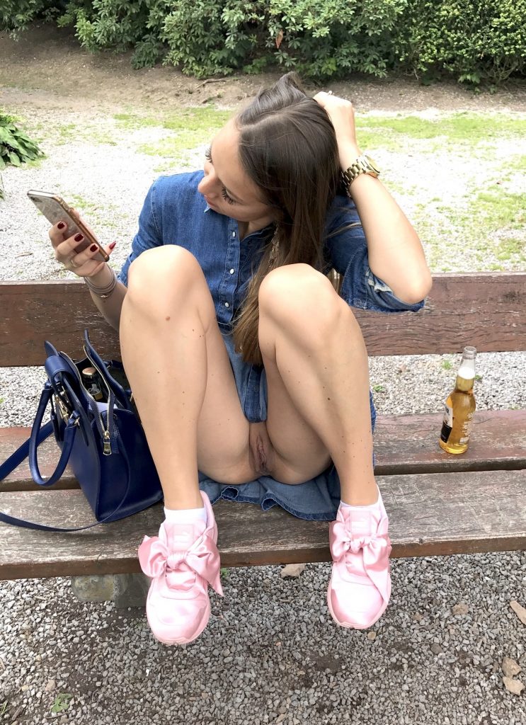 음모 upskirt picture