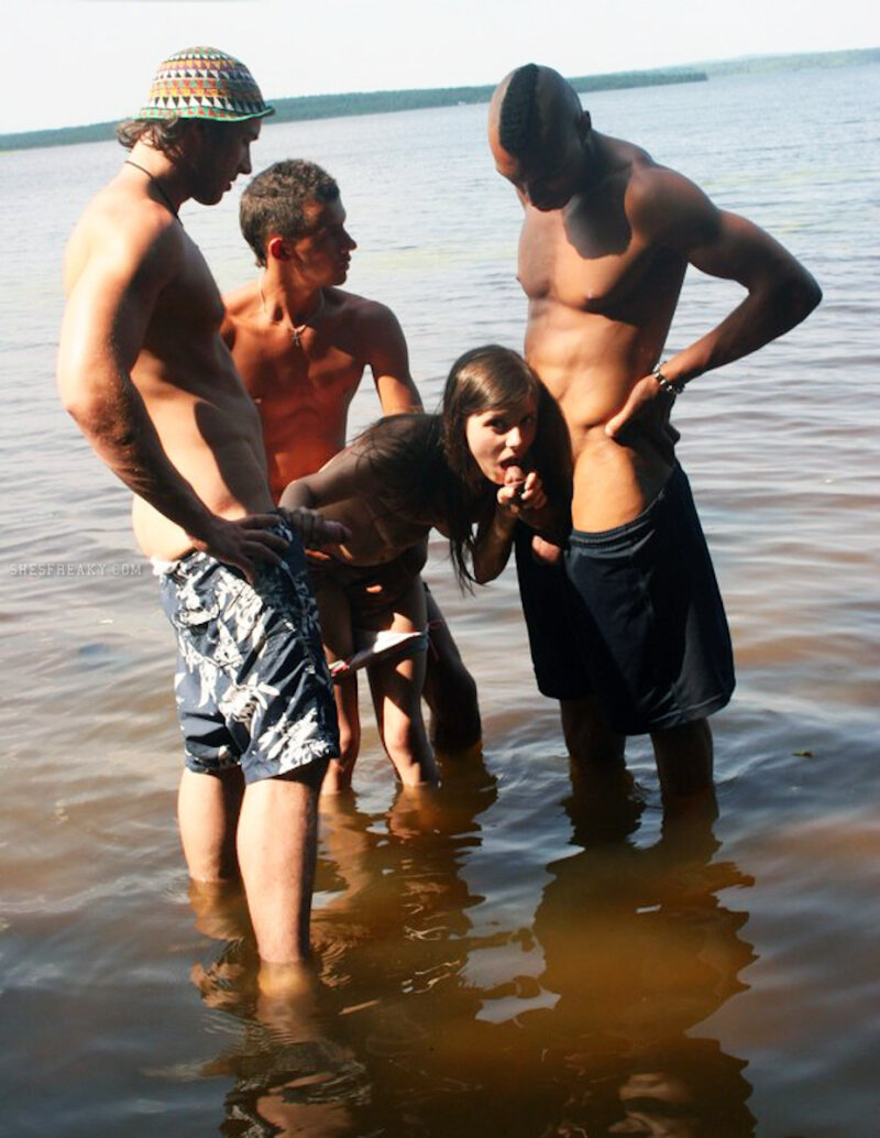 娘がそのサマーキャンプに永遠に滞在したかった理由がわかりました！ picture