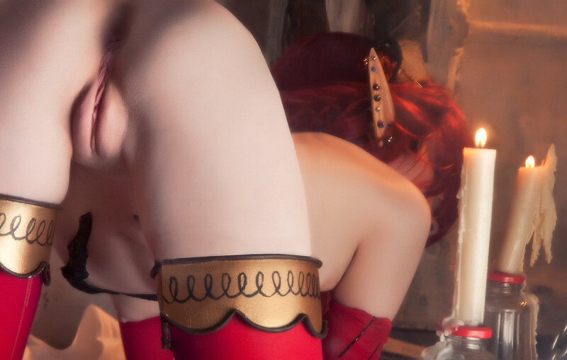 コスプレベイビーの熱いお尻の美しいピンクの猫の写真 picture