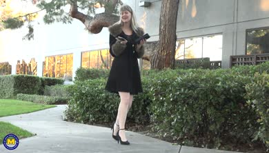 セクシーな成熟した女性 picture