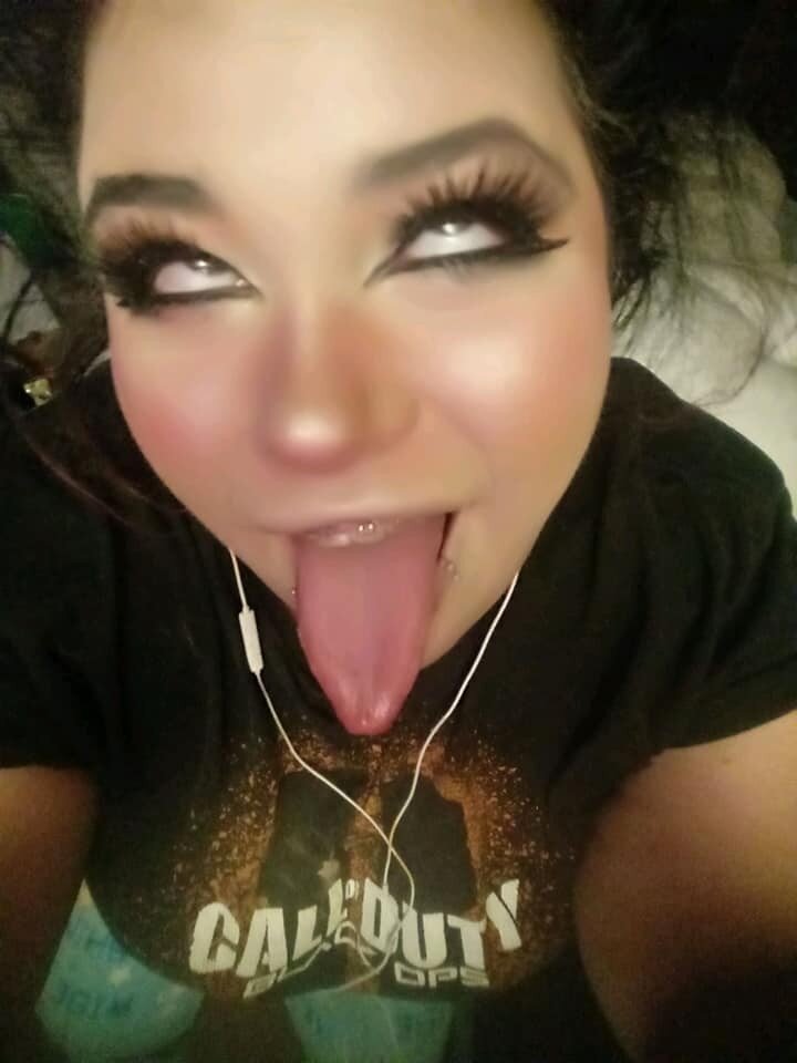 이모 Ahegao picture