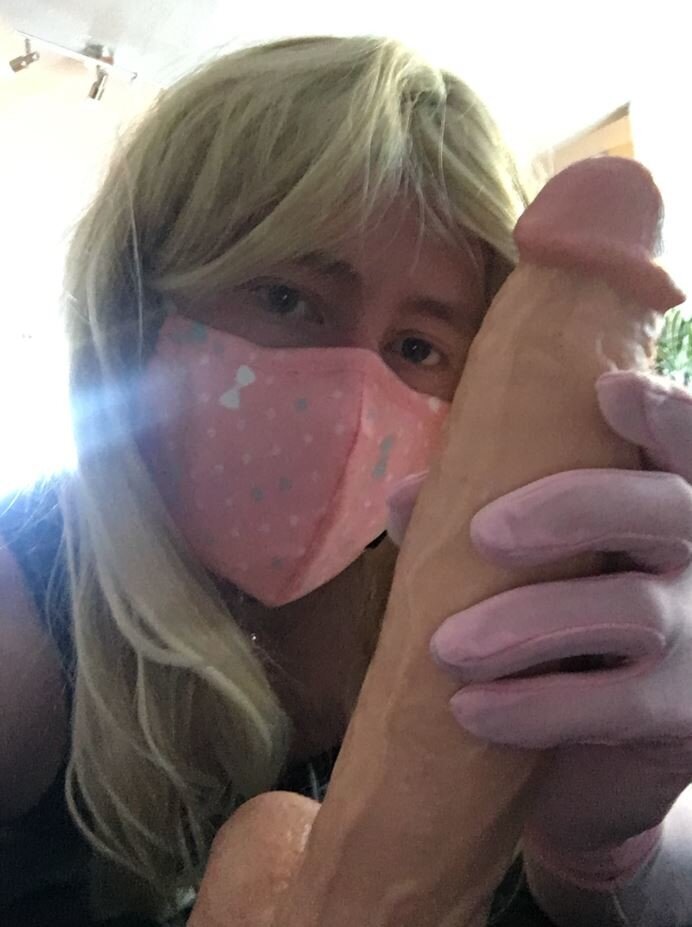 처음으로 내 엉덩이 또는 입에서? picture